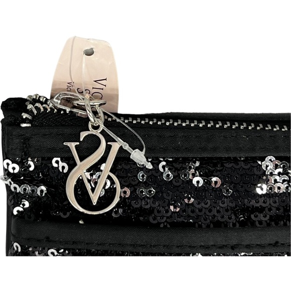 NWT Victoria's Secret Reversible Sequin Clutch Bag Black & Silver Zipper Closure - Picture 3 of 10